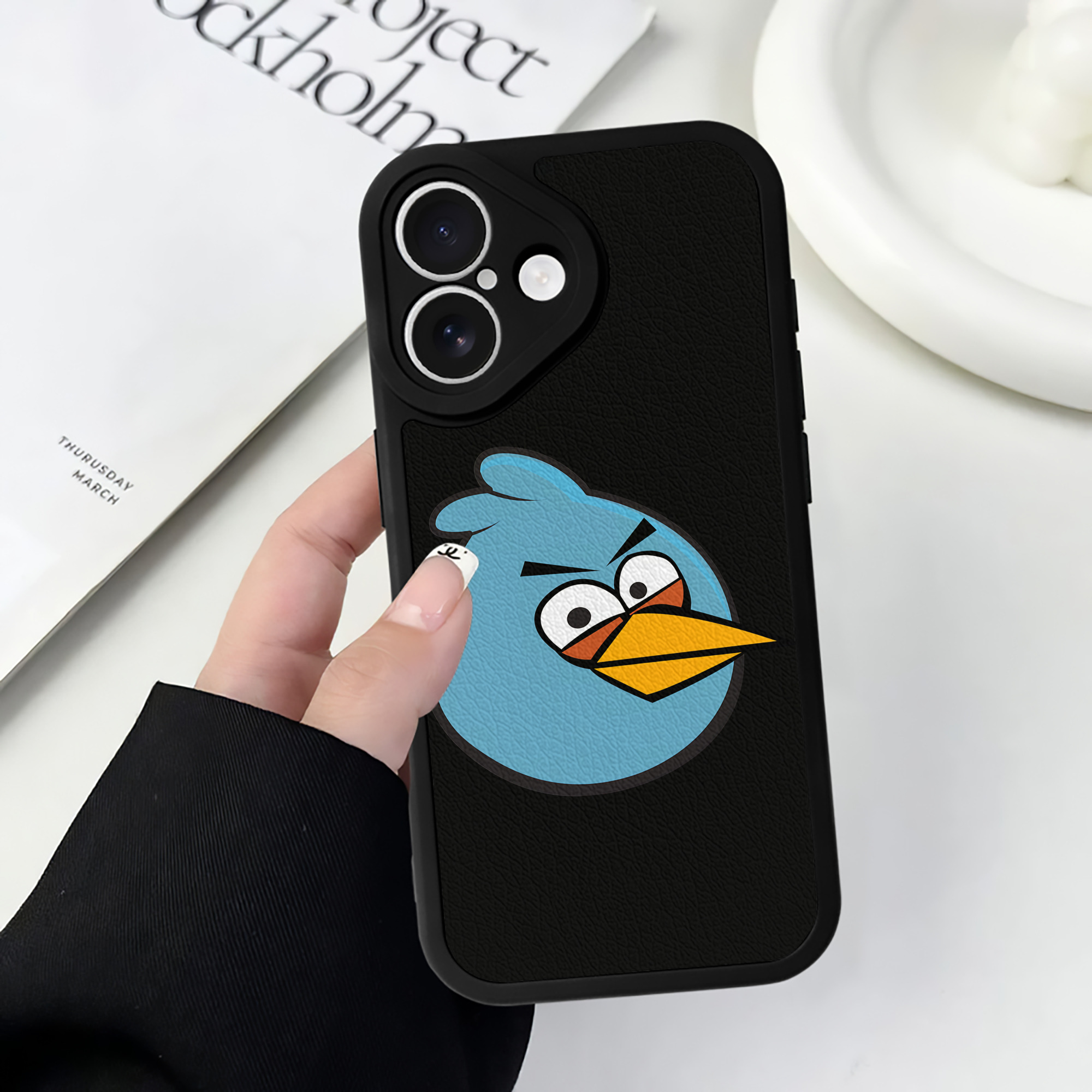 （画像用） Angry Birds アングリーバード 【iPhone 16シリーズ対応】シリコンスマホケース（レザー調） 材質：シリコン